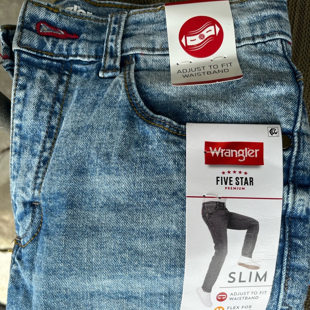 NWT Girl’s Wrangler shorts size 14 slim fit